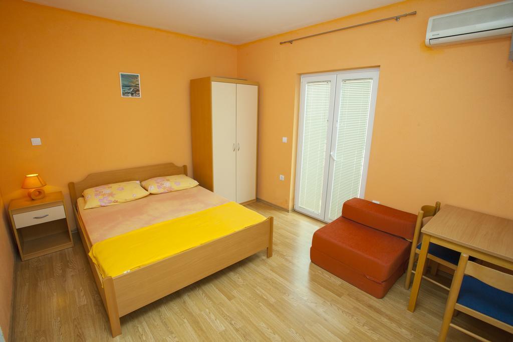 Apartments Makarska Exteriör bild